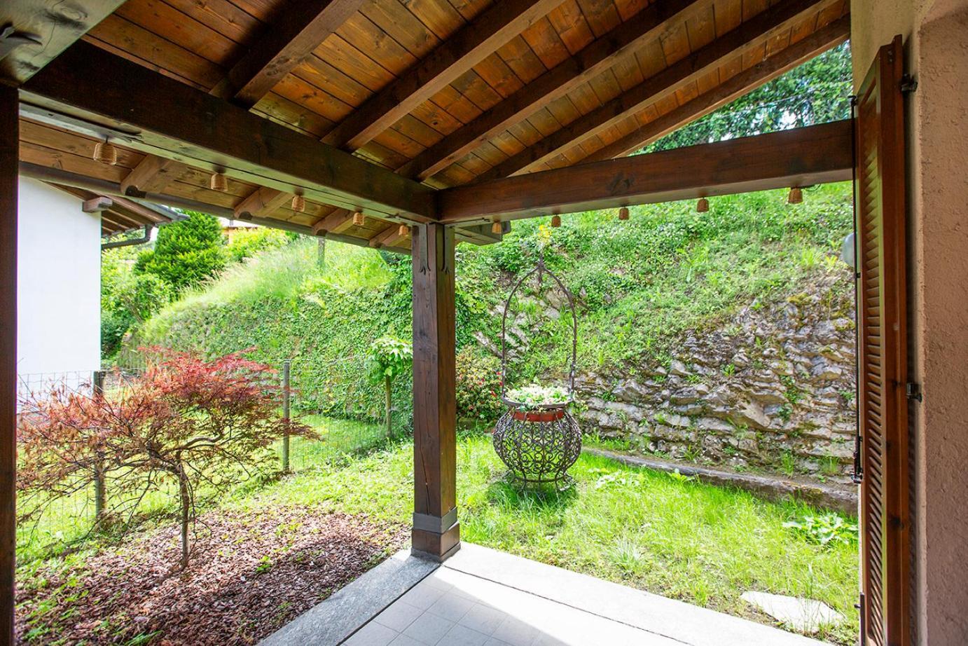 L'Acero Rosso - Giardino Privato E Box Auto Villa Menaggio Exterior foto