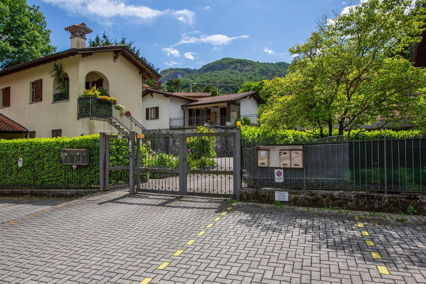L'Acero Rosso - Giardino Privato E Box Auto Villa Menaggio Exterior foto