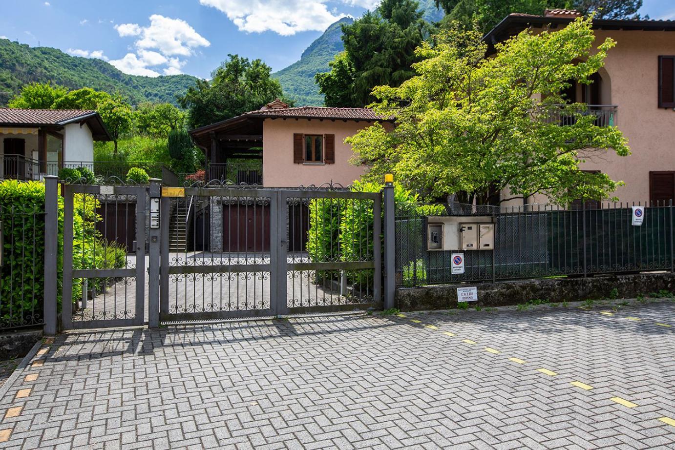 L'Acero Rosso - Giardino Privato E Box Auto Villa Menaggio Exterior foto