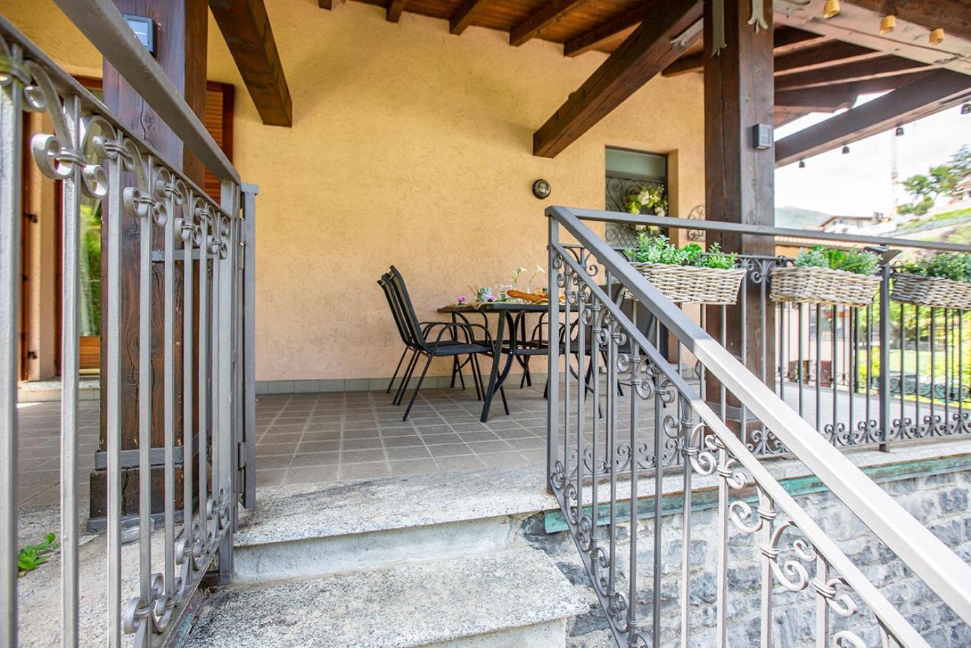 L'Acero Rosso - Giardino Privato E Box Auto Villa Menaggio Exterior foto