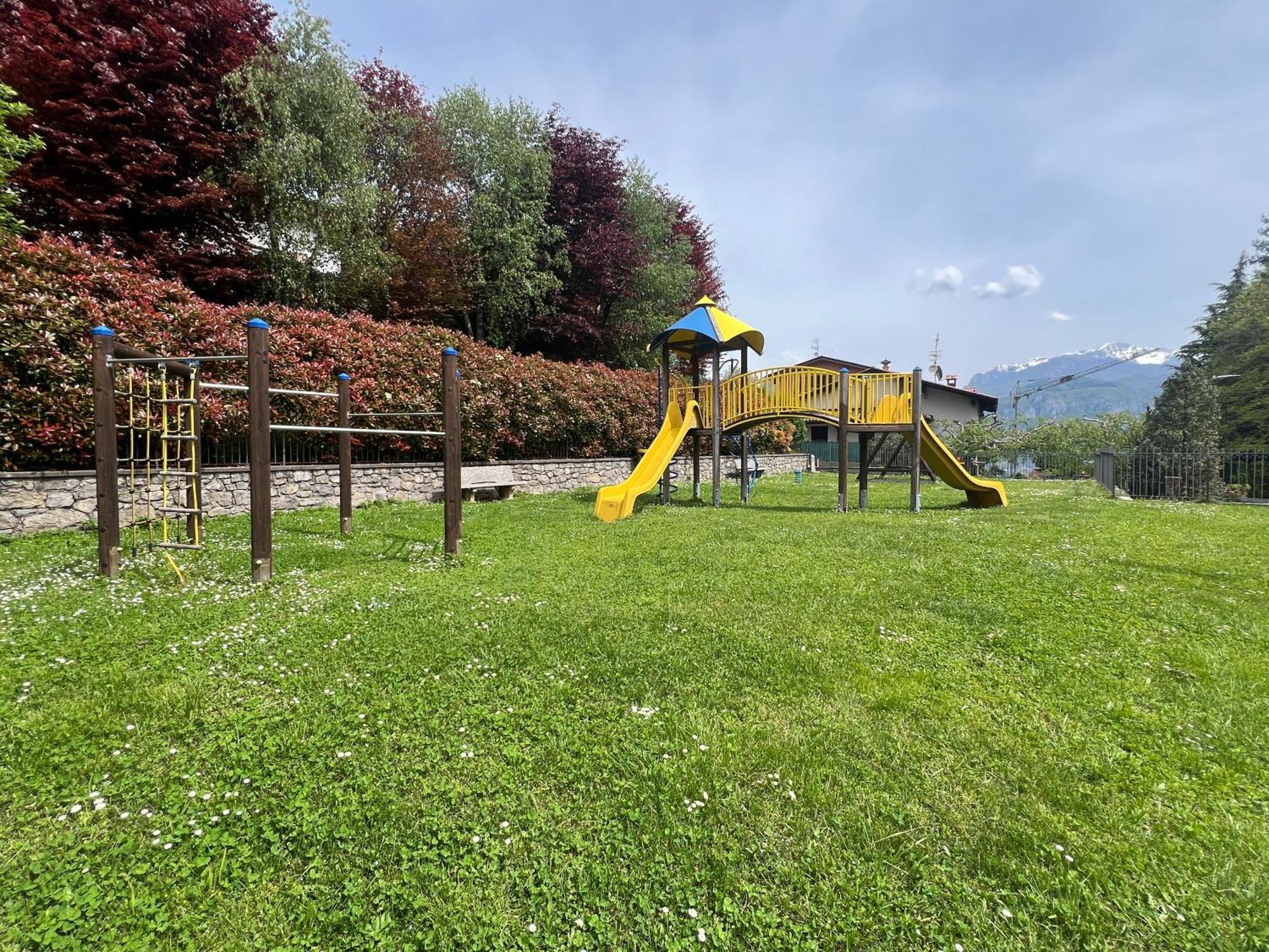 L'Acero Rosso - Giardino Privato E Box Auto Villa Menaggio Exterior foto